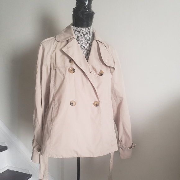 Aritzia Babaton Trench Coat - Picture 8 of 11